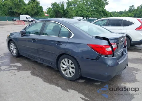 2015 Subaru Legacy 2.5I Premium из США, поврежденный, VIN 4S3BNAE68F3059625